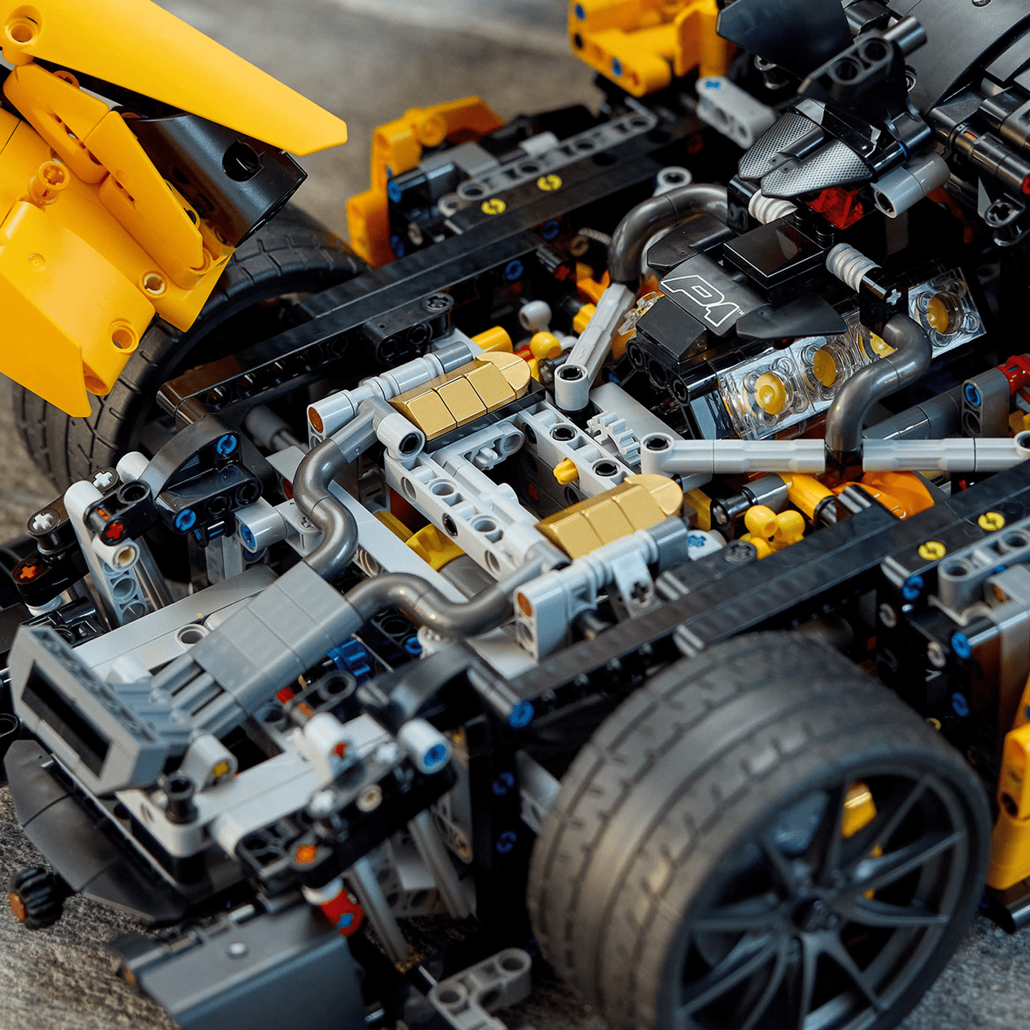 Technic McLaren P1