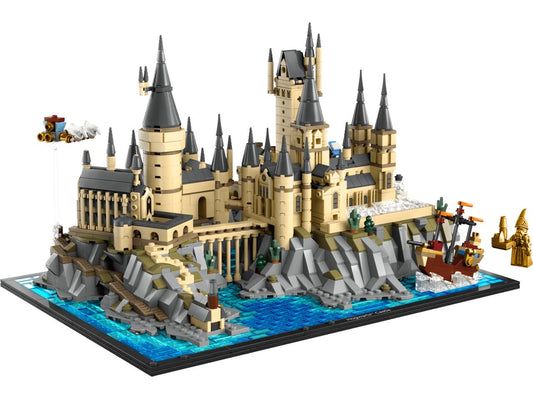 Hogwarts Castle and Grounds Brick Set