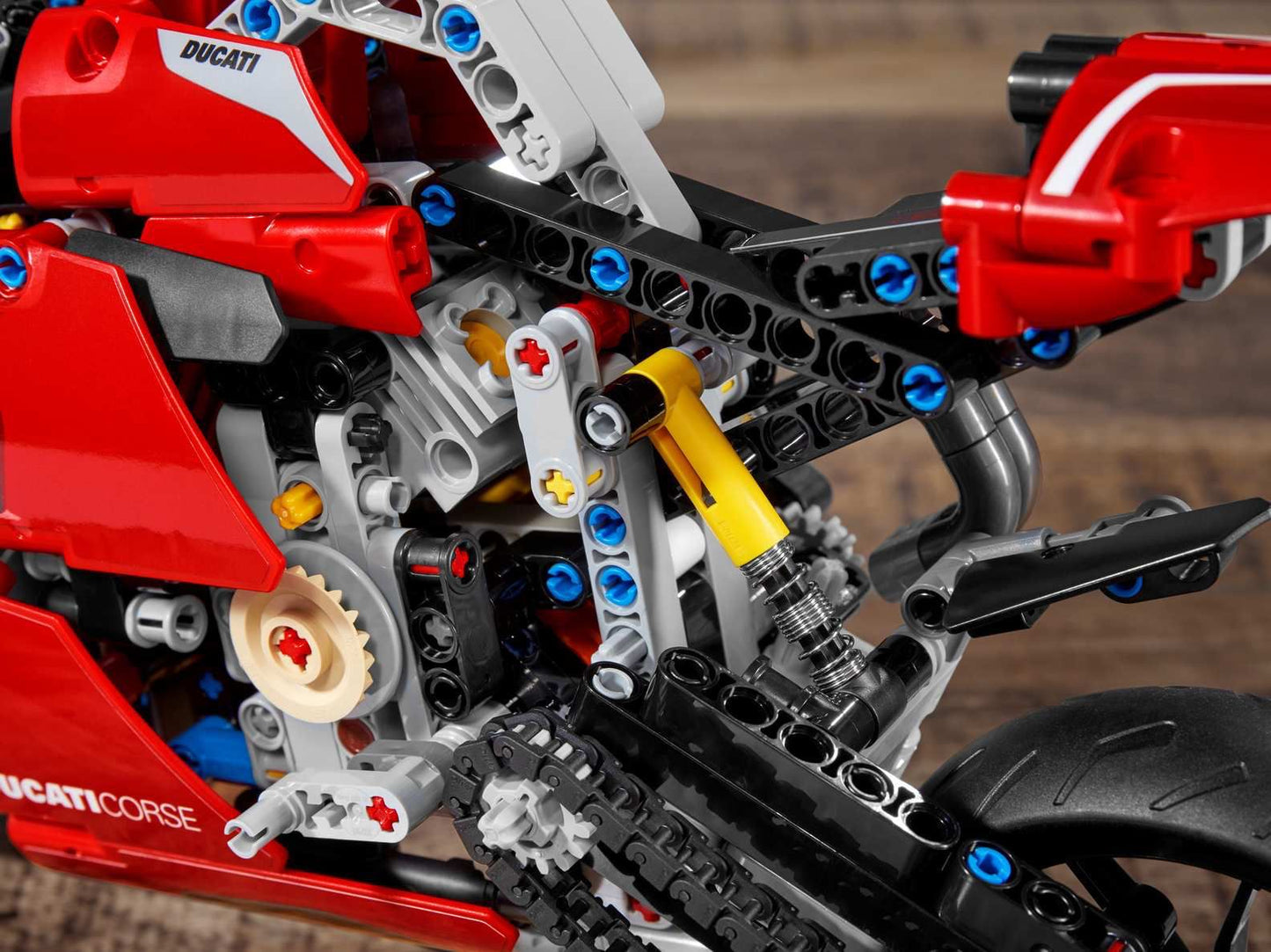 Technic Ducati Panigale V4 R