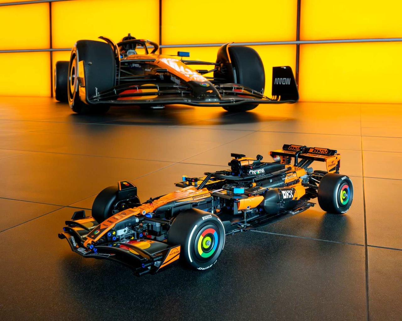 Technic McLaren Formula 1 Race Car MCL60