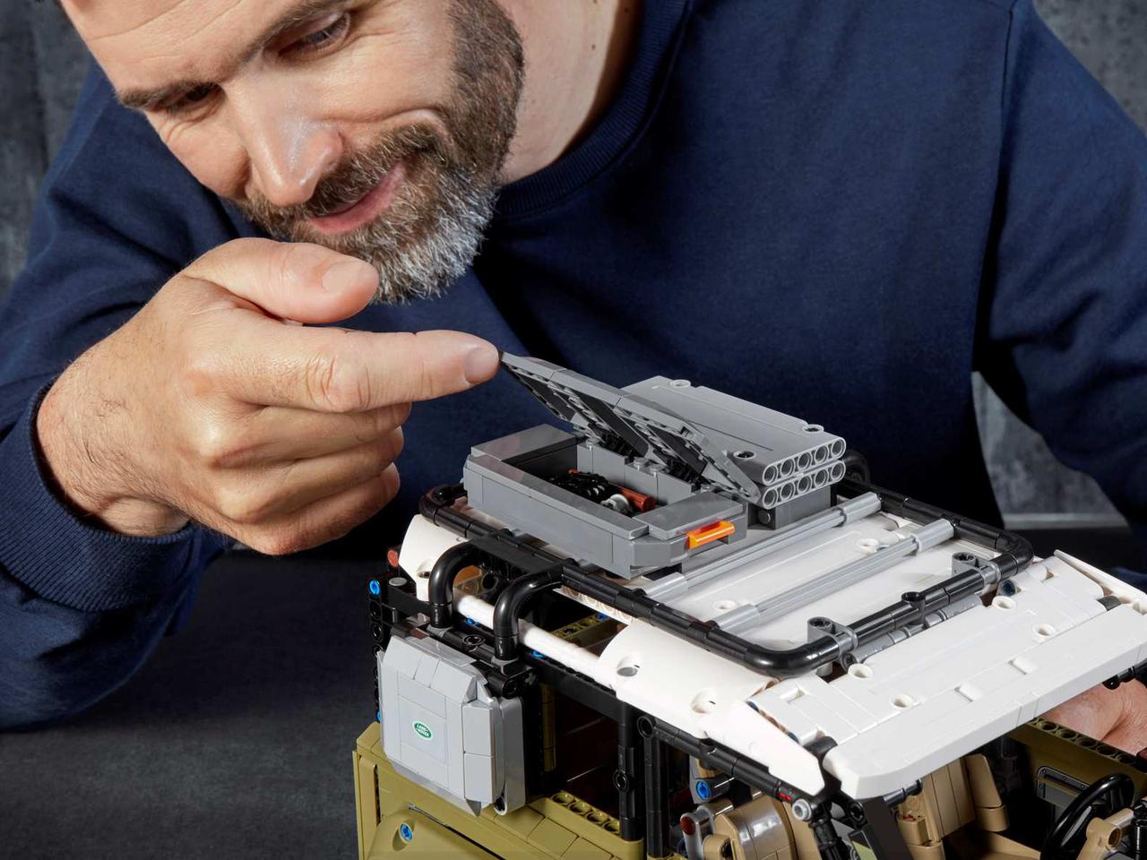 Technic Land Rover Defender
