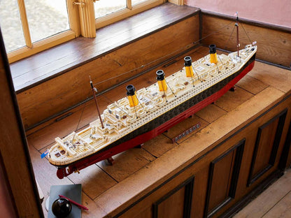 Titanic Brick Set
