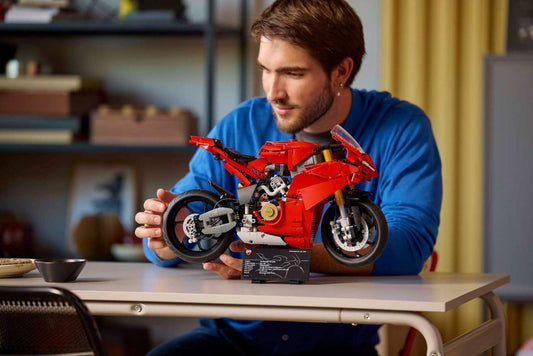 Technic Ducati Panigale V4 R