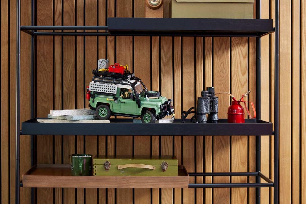 Classic Defender 90 Brick Set