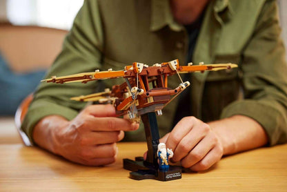 Leonardo da Vinci's Flying Machine Brick Set