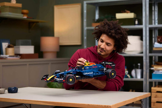 Technic Oracle Red Bull Racing RB20 F1 Car