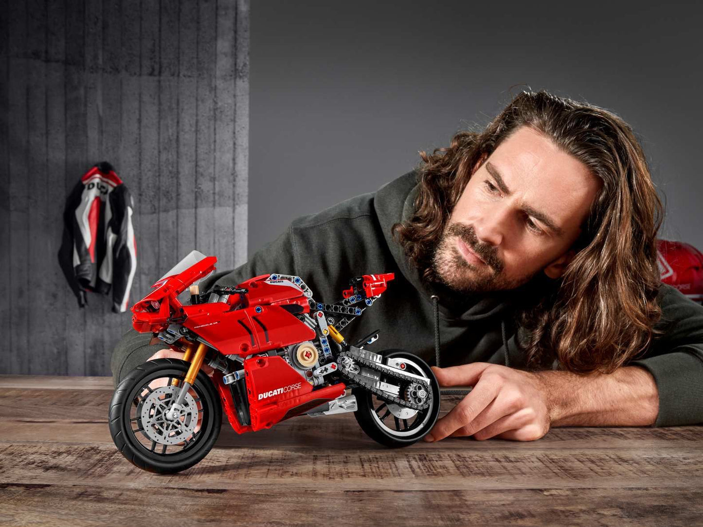 Technic Ducati Panigale V4 R